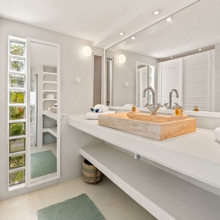 bathroom-1-casa-dolce-track1