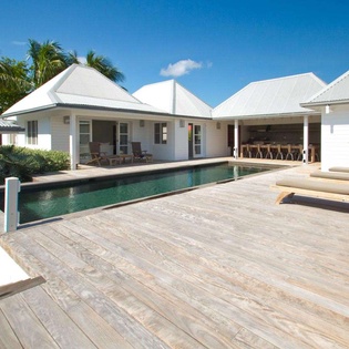 Exterior of WV EBA, Vitet, St. Barthelemy