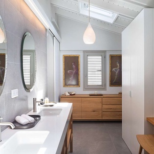 Bathroom at WV HBV, Flamands, St. Barthelemy