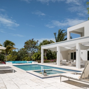 pool-turqouise-track1