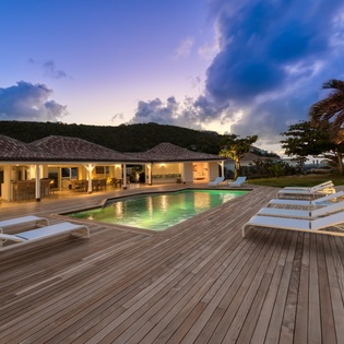 night-view-casa-cervo-track5