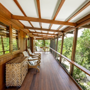 interior-1-the-catch-track5