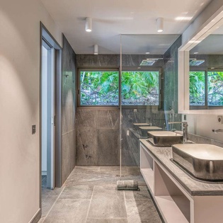 Bathroom at WV AVV, Vitet, St. Barthelemy