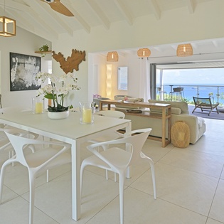 living-room-villa-marris-track4