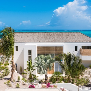 Exterior of TC BEB4, Babalua Beach, Turks & Caicos