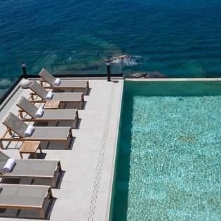 pool-aqua-vista-track2