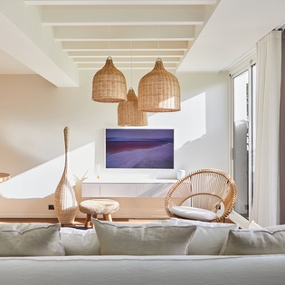 living-room-la-paloma-track3