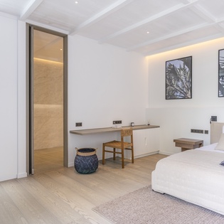 guest-bedroom2-roxane-track3