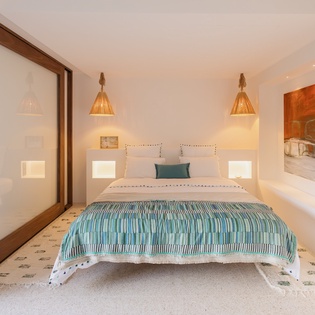 bedroom-3-aqualis-track4