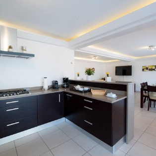 Image_Large (6)