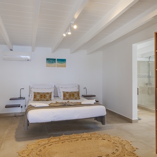 guest-bedroom-2-only-view-track1