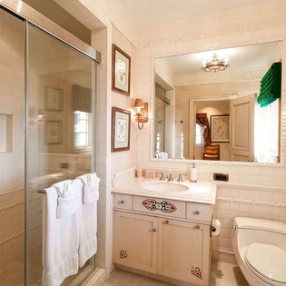 Bathroom at PIE CHA, Beach Side/Plum Beach, St. Martin