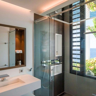 Bathroom at WV AXL, Gustavia, St. Barthelemy