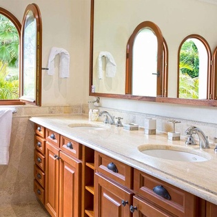 Bathroom at PIE LAS, Simpson Bay Lagoon, St. Martin
