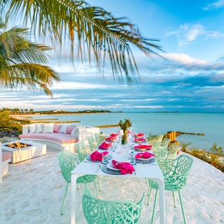 exterior-villa-bristol-breeze-track21