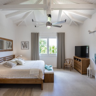 bedroom-3-azur-dream-track1