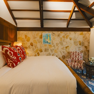 bedroom-5-the-catch-track1