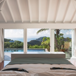 bungalow-primary-bedroom-hvhh-track3