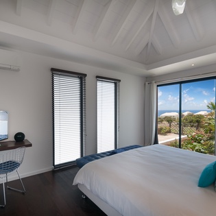 guest-bedroom2-cairn-track2