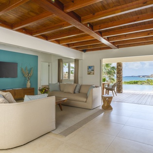 living-dining-room-la-roche-dans-i-eau-track2