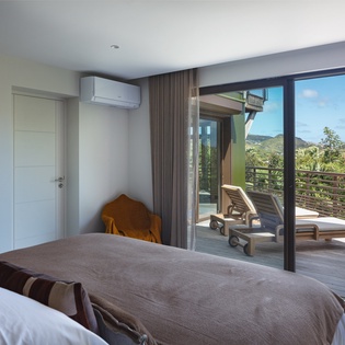 studio-bedroom-2-senna-track1