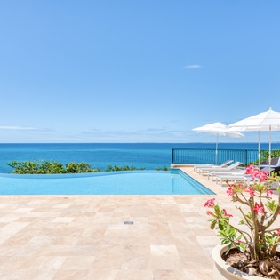 pool-la-dacha-track1