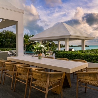 exterior-twin-palms-track10