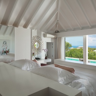 bungalow-primary-bedroom-hvhh-track2