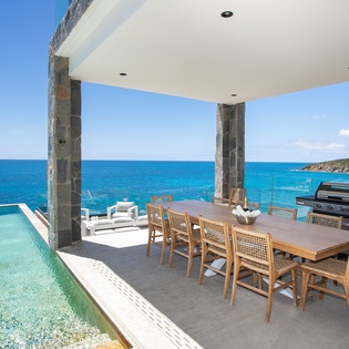 outdoor-dining-aqua-vista-track1