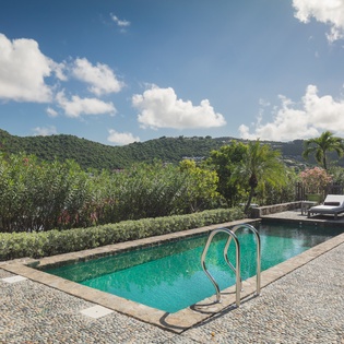 exterior-1-gustavia-view-track3