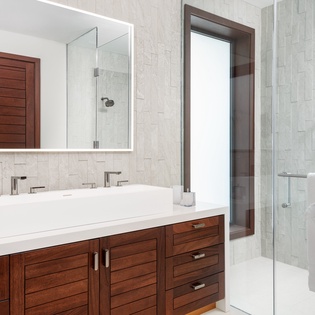 bathroom-4-vision-beach-track2