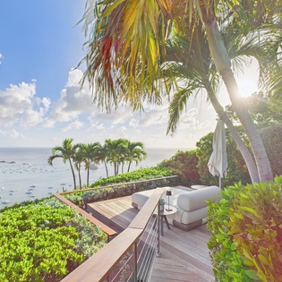 exterior-1-ahava-track9