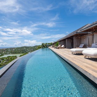 exterior-1-manoir-voltaire-track3