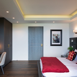 guest-bedroom-5-epicure-track2