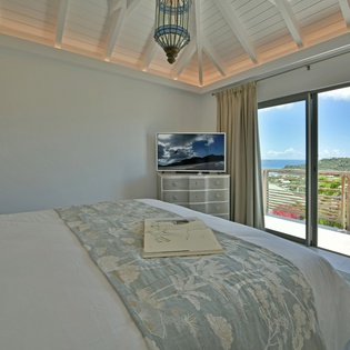 guest-bedroom2-vogue-track1