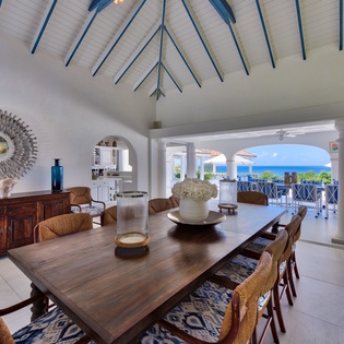 dining-room-la-bella-casa-track1