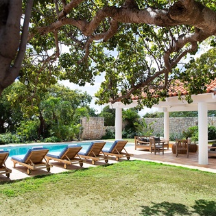 9-Jasper-OutdoorSeating
