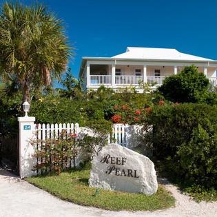 outdoor-view-reef-pearl-track6