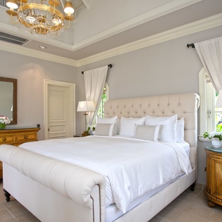 bedroom4-chateau-des-palmiers-track3