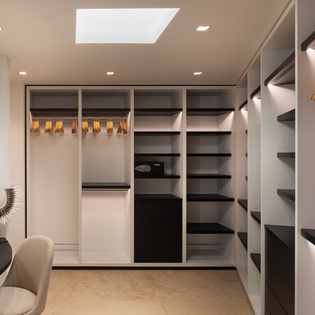 primary-bathroom-epicure-track3