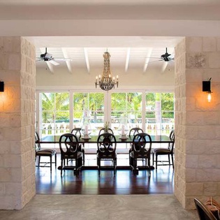 11-Dining2
