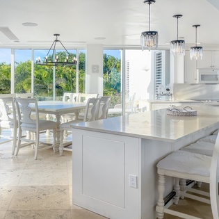 kitchen-pearl-east-at-the-pearls-track2