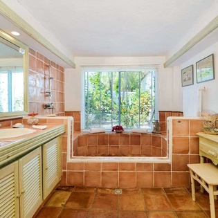 Bathroom at SXM SER, Beach Side/Baie Rouge, St. Martin