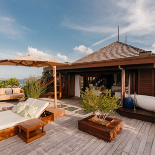 master-terrace-2-great-house-track17