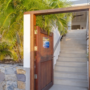 mudroom-entryway-only-view-track1