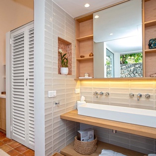38-Jasper-Bathroom3