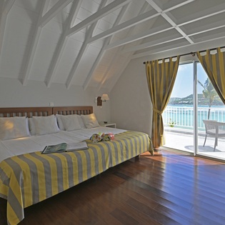 bedroom-1-les-sables-d-or-dahouet-track1