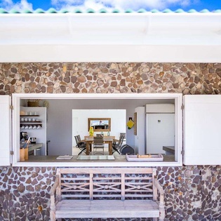 Exterior of WV BBA, St. Jean, St. Barthelemy