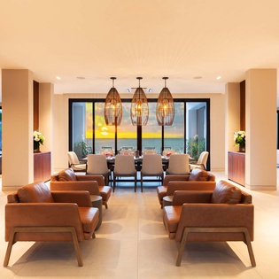 10-032 Villa Solara 7710