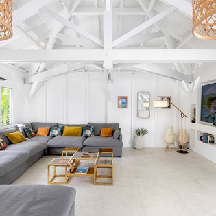 living-room-greystone-track1